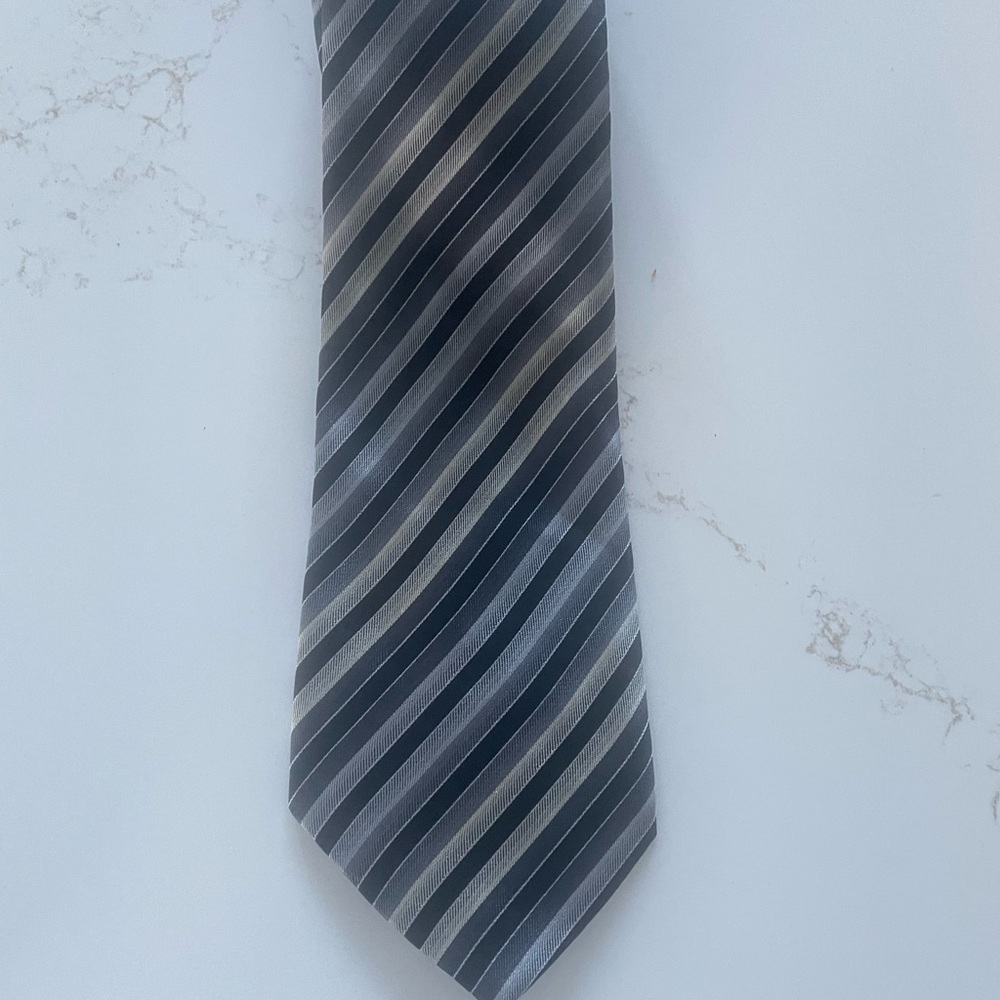 Classic Black and Gray Striped Tie for Formal Occasions